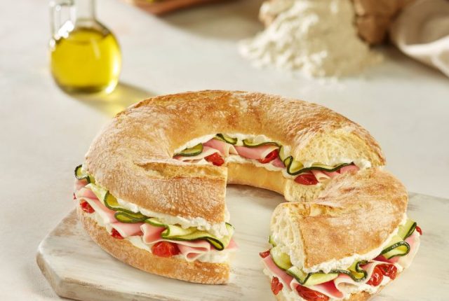 Autogrill e PizzAut lanciano GourmAut: il panino che nutre l’inclusione