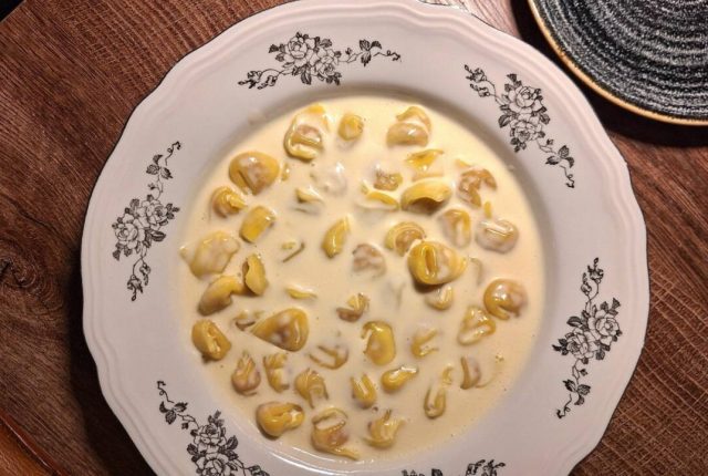 Tortelli con la panna